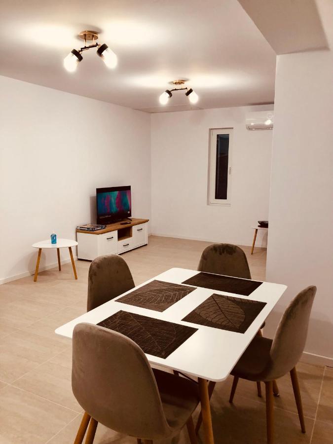 New And Modern Apartments In Villa, Near City Center M36 蒂米什瓦拉 外观 照片